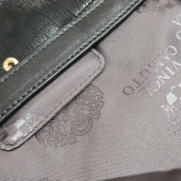 VINCE CAMUTO IPAD CROSSBODY LEATHER - Picture 8 of 10